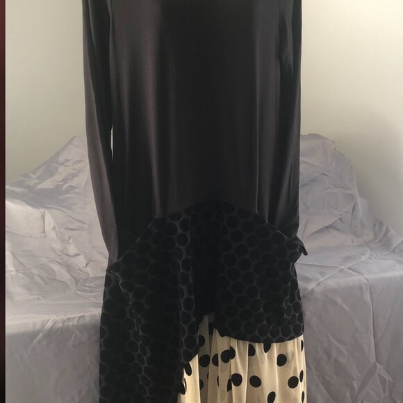Alembika Black Maxi Cream Netting Lagenlook Dress size 3 (Medium) - Picture 3 of 5